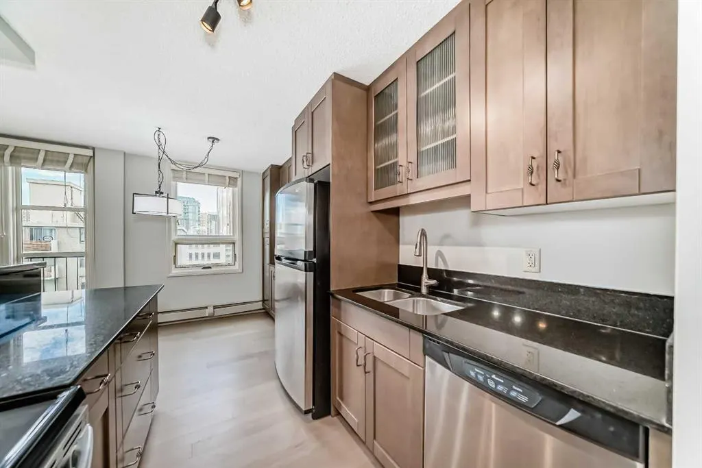 733 14 Avenue SW, #903