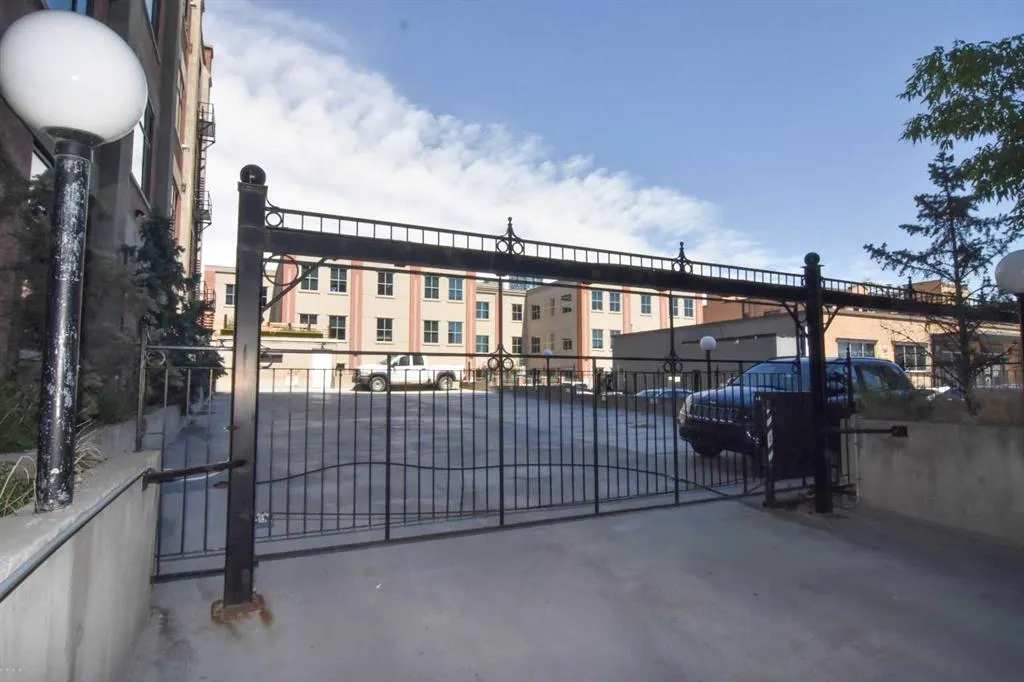 220 11 Avenue SE, #307