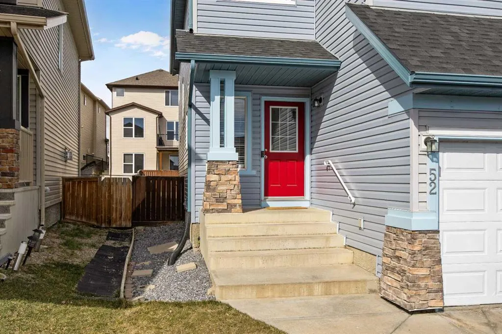 52 Panatella Gate NW