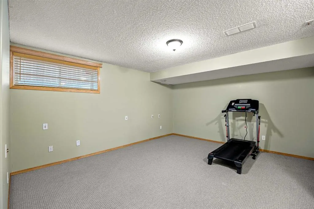 52 Panatella Gate NW
