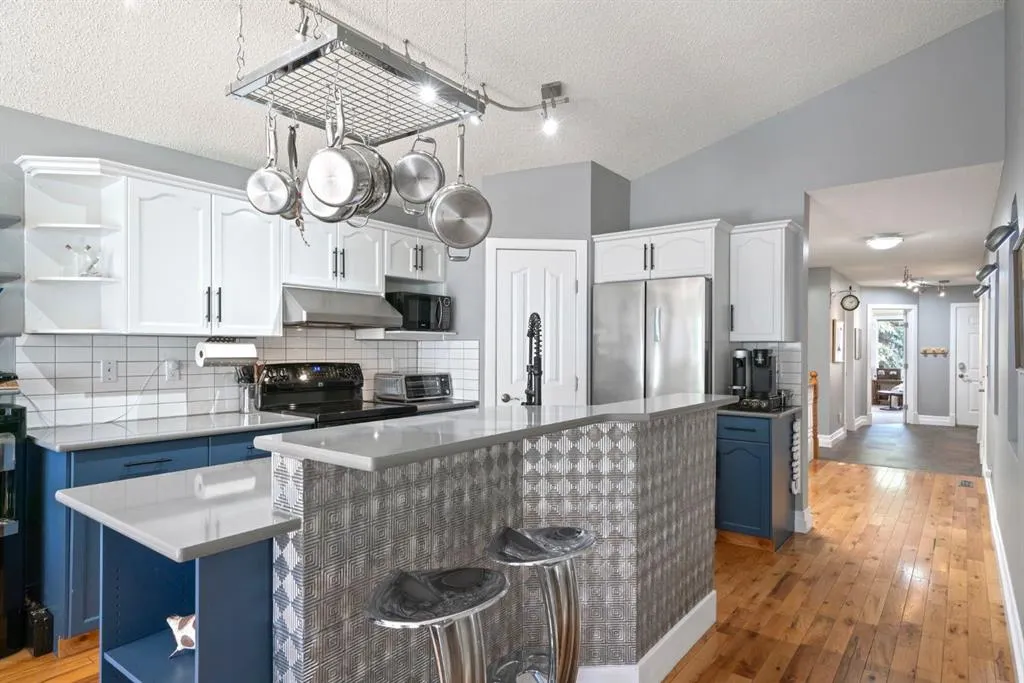 70 Mt Douglas Villas SE