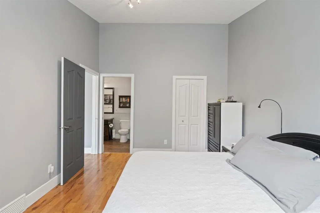 70 Mt Douglas Villas SE