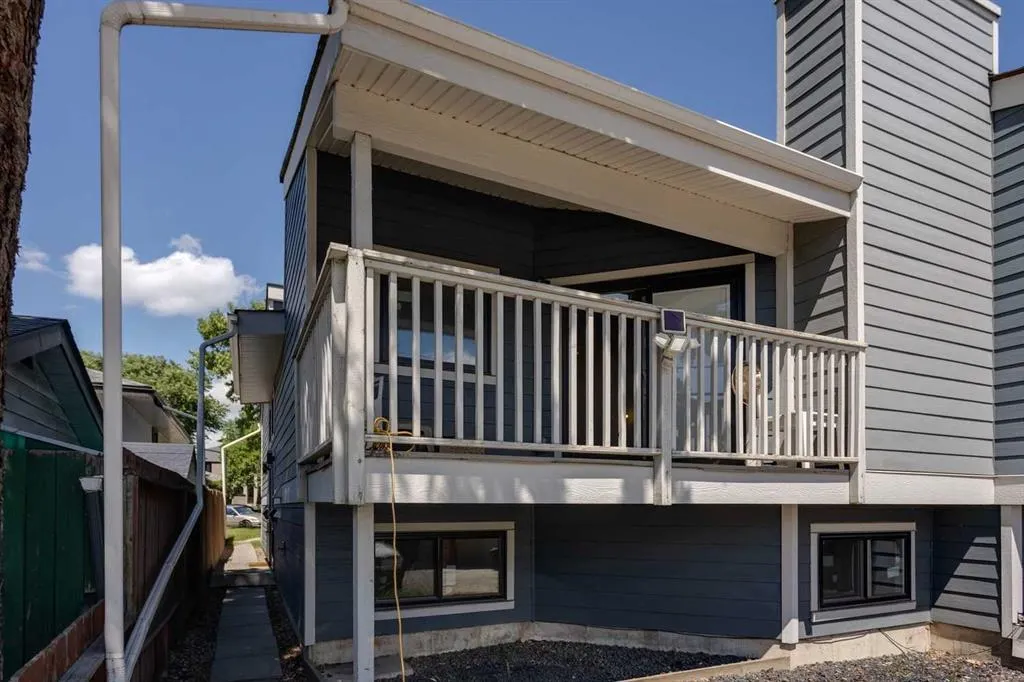 2637 1 Avenue NW, #4