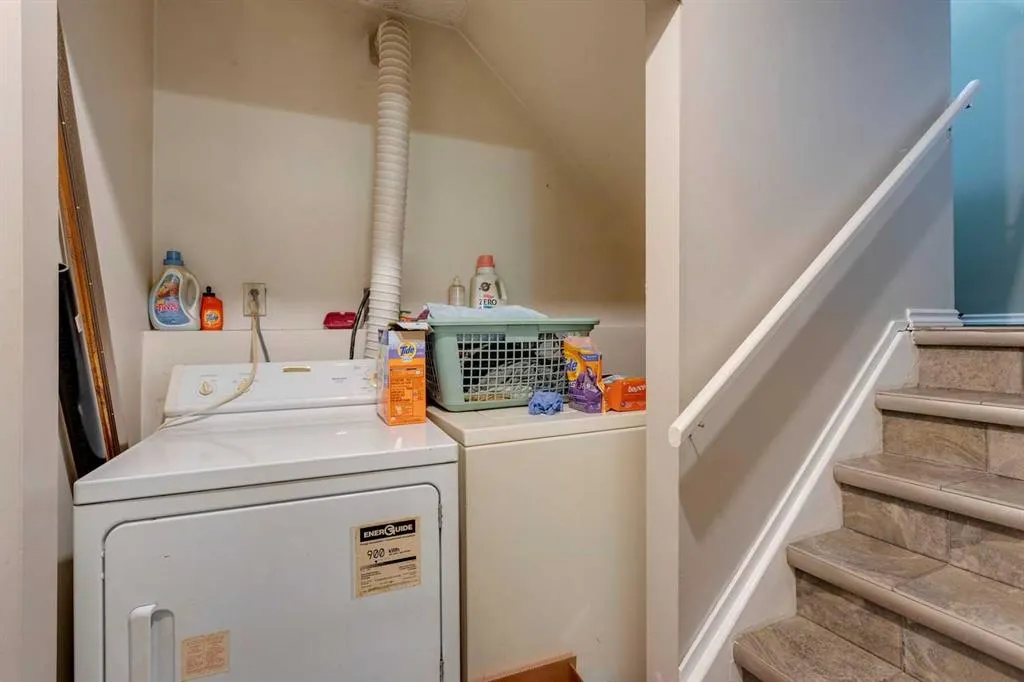 2637 1 Avenue NW, #4