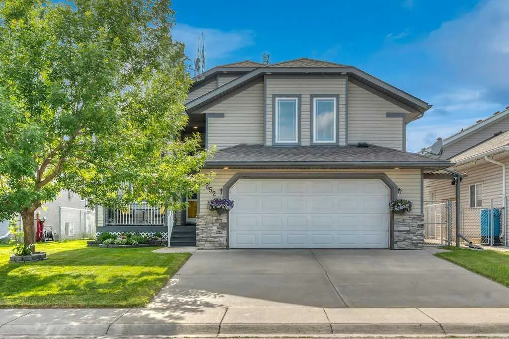 252 Cambridge Crescent