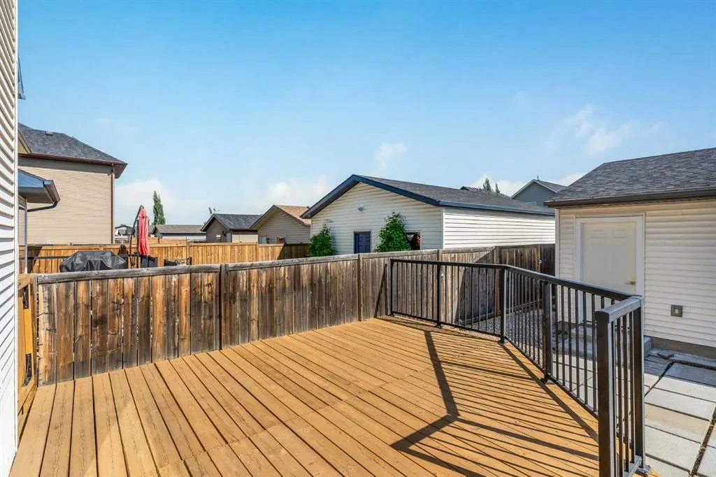 210 Cranberry Place SE