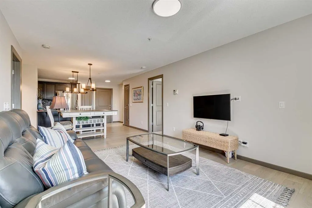 310 Mckenzie Towne Gate SE, #2301