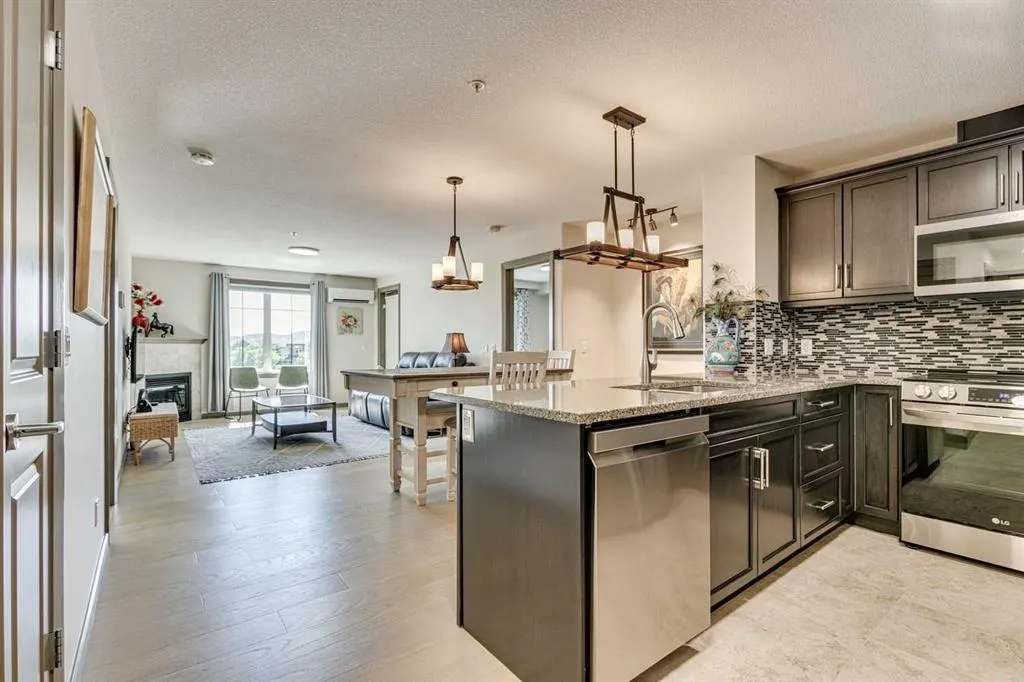 310 Mckenzie Towne Gate SE, #2301