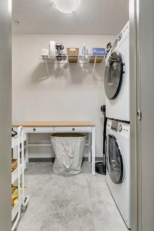 310 Mckenzie Towne Gate SE, #2301
