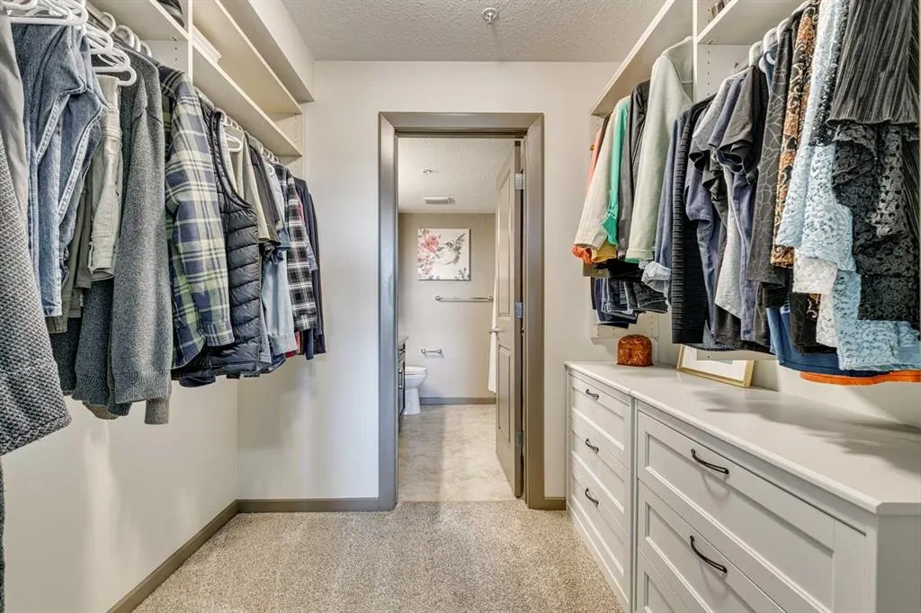 310 Mckenzie Towne Gate SE, #2301