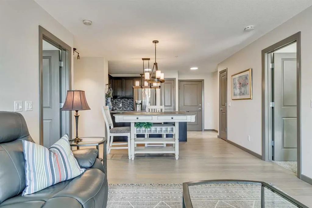 310 Mckenzie Towne Gate SE, #2301