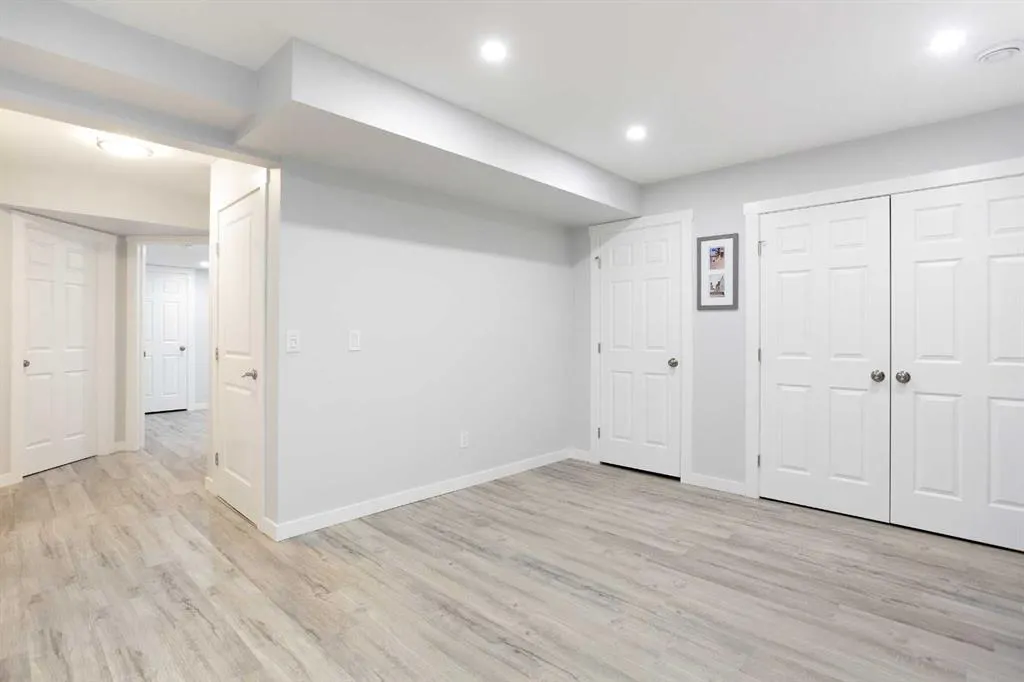 322 Evanston Way NW