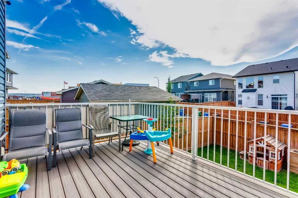 322 Evanston Way NW