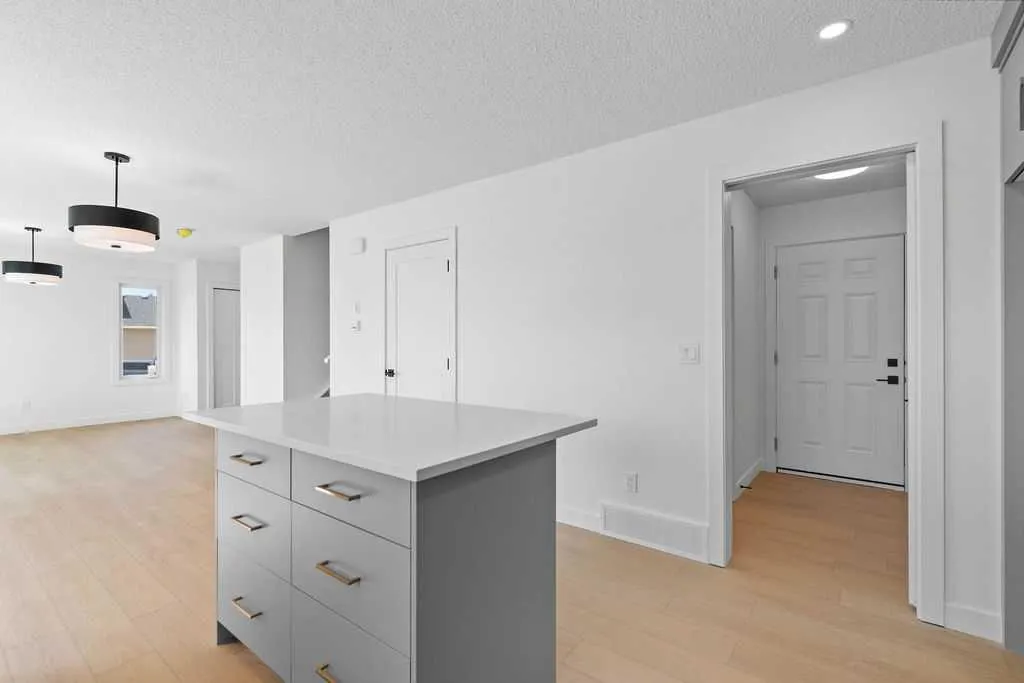 10 Clover Crescent