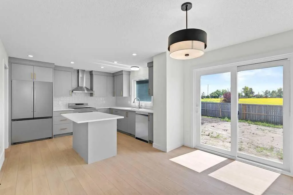 10 Clover Crescent