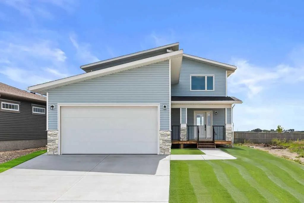 10 Clover Crescent