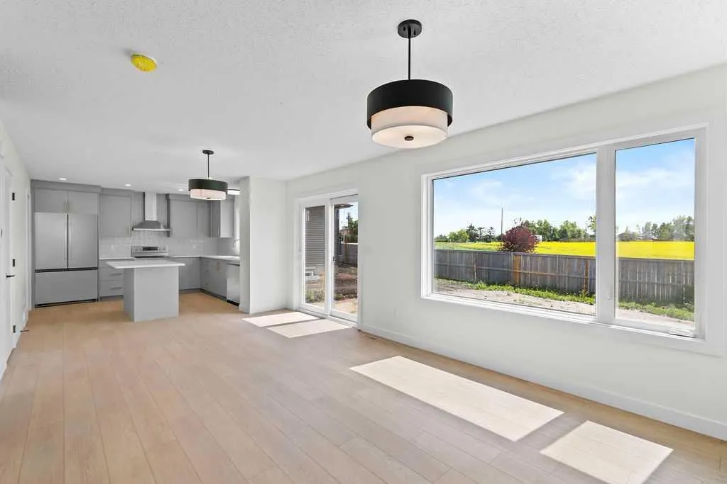 10 Clover Crescent