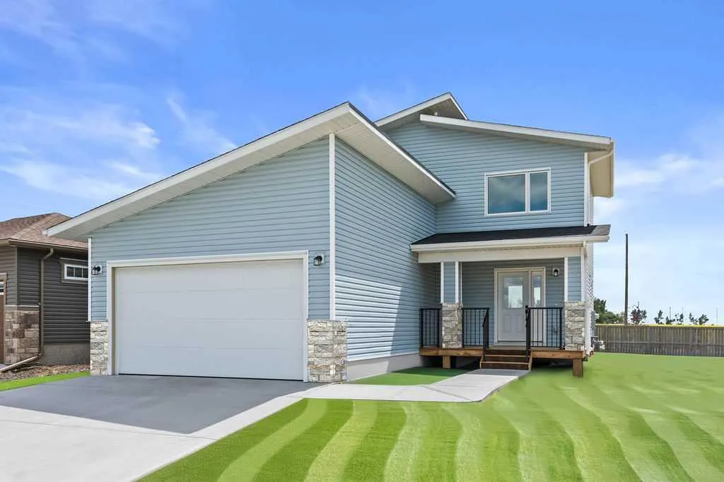 10 Clover Crescent
