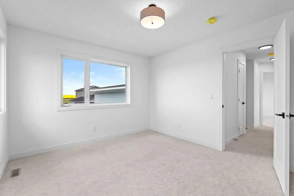 10 Clover Crescent
