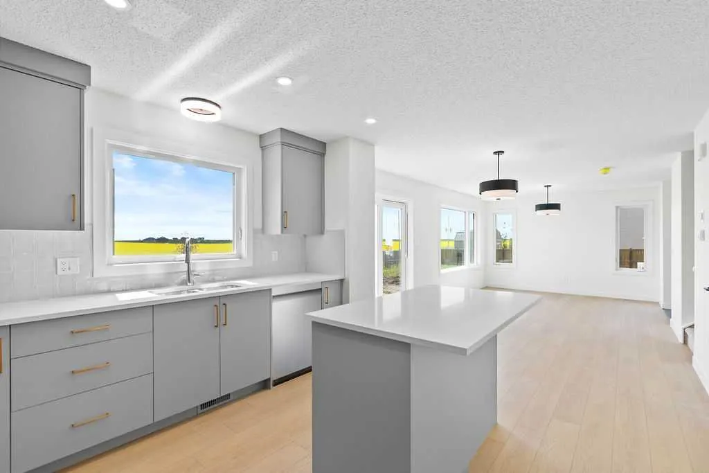 10 Clover Crescent