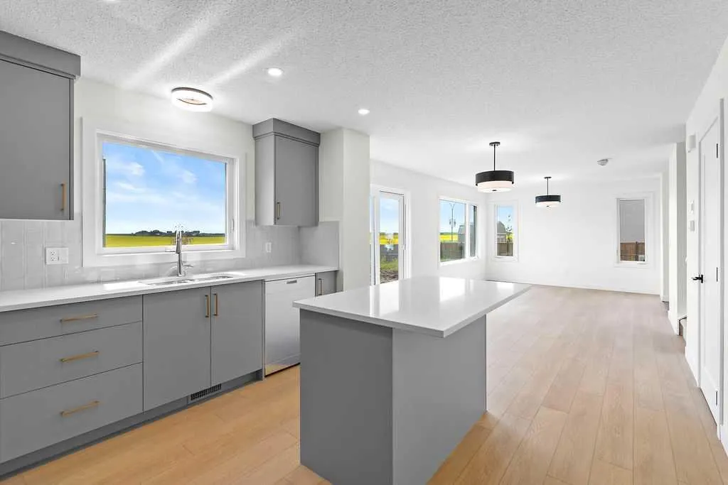 10 Clover Crescent