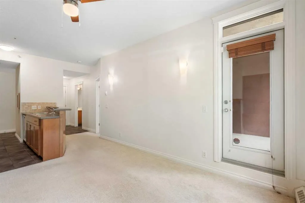990 Centre Avenue NE, #124