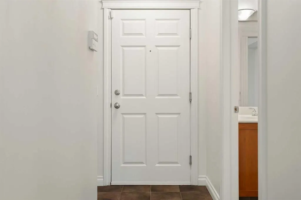 990 Centre Avenue NE, #124