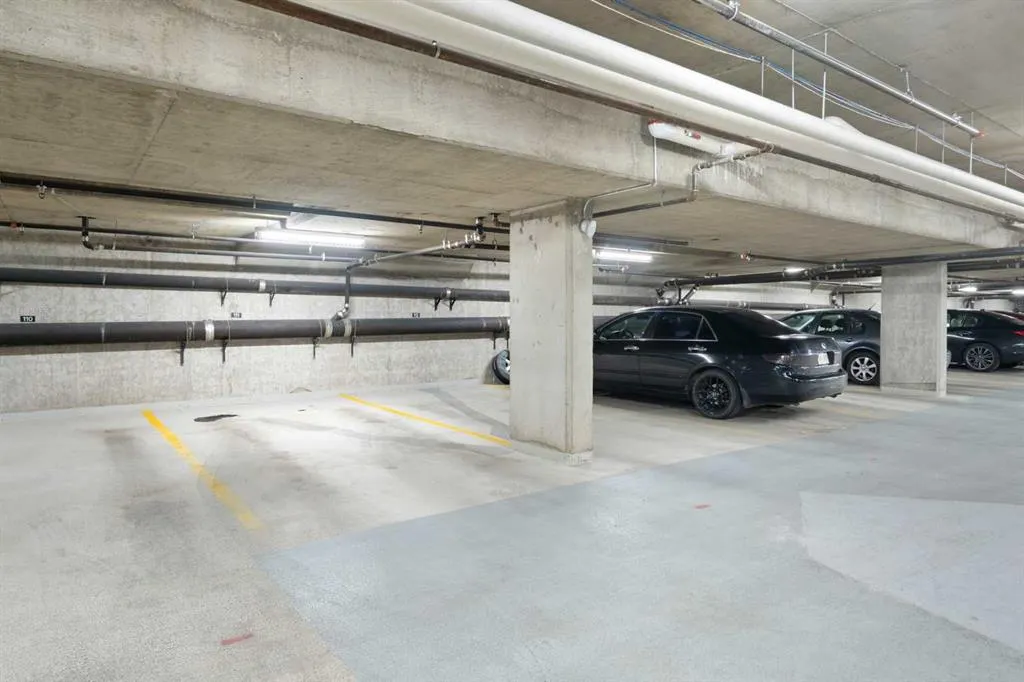 990 Centre Avenue NE, #124