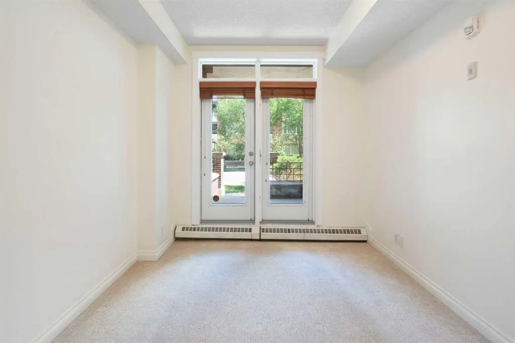 990 Centre Avenue NE, #124