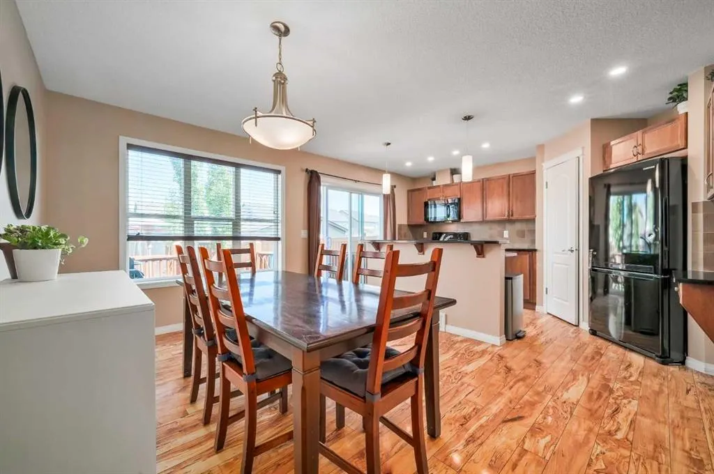 77 New Brighton Heights SE