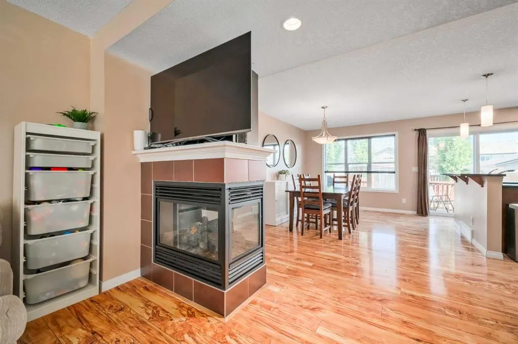 77 New Brighton Heights SE