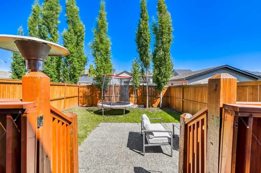 77 New Brighton Heights SE