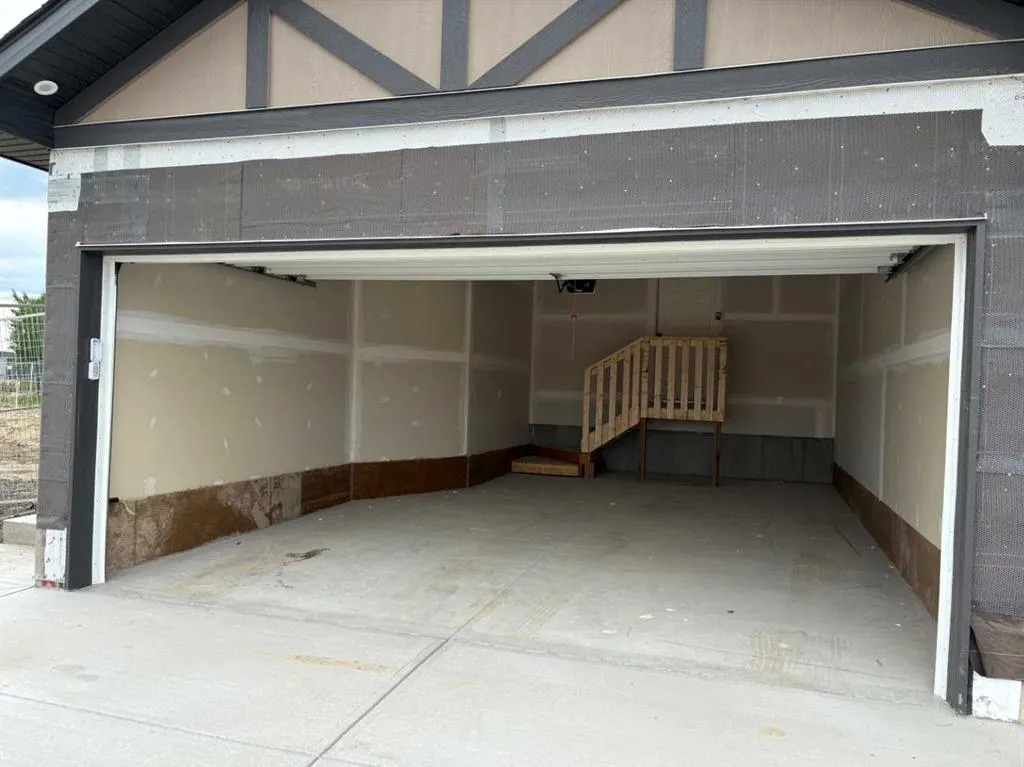 264 Legacy Glen Parade SE