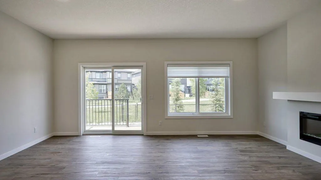 264 Legacy Glen Parade SE