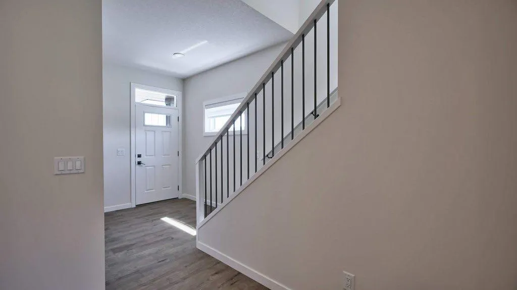 264 Legacy Glen Parade SE