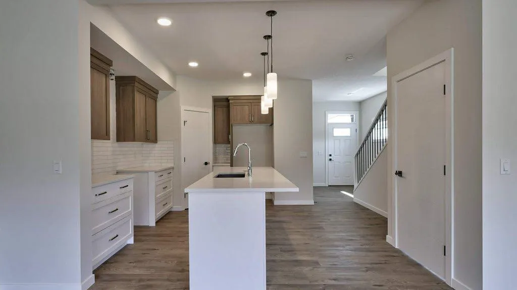 264 Legacy Glen Parade SE