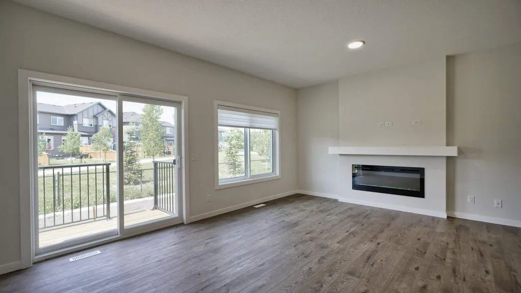 264 Legacy Glen Parade SE