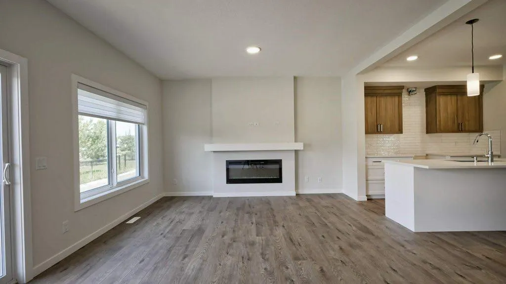 264 Legacy Glen Parade SE