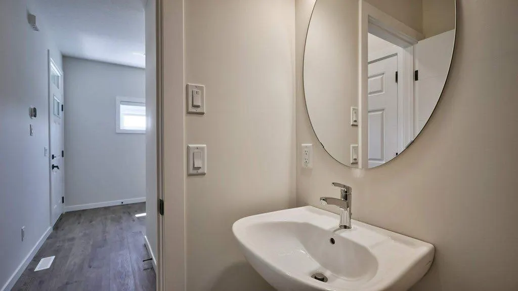 264 Legacy Glen Parade SE