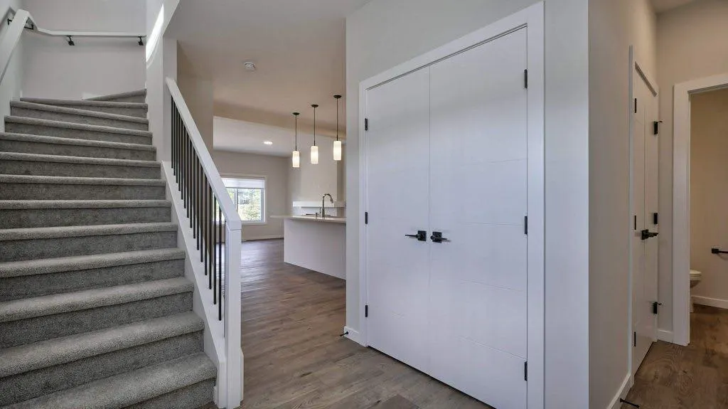 264 Legacy Glen Parade SE