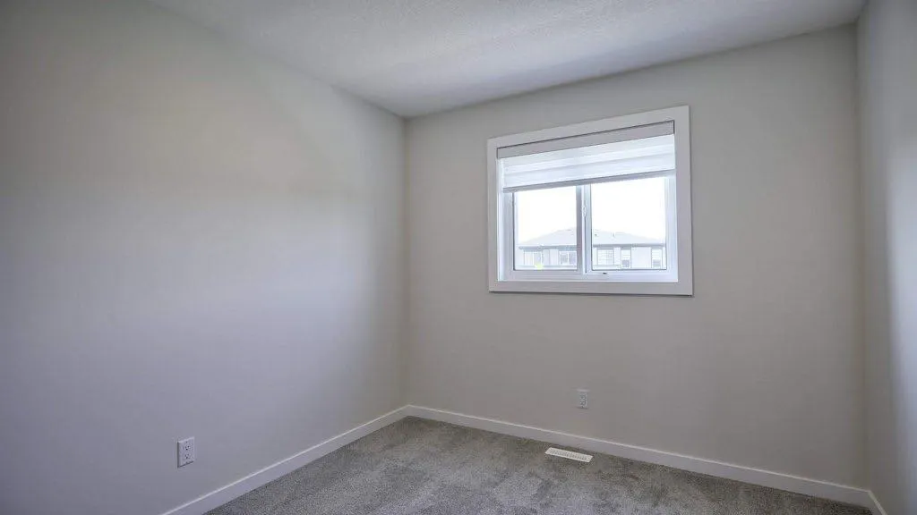 264 Legacy Glen Parade SE