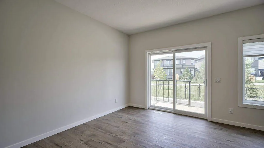 264 Legacy Glen Parade SE