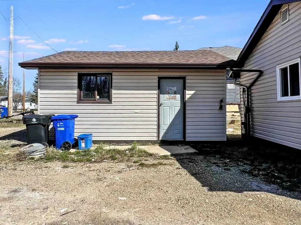 57 Poplar Crescent