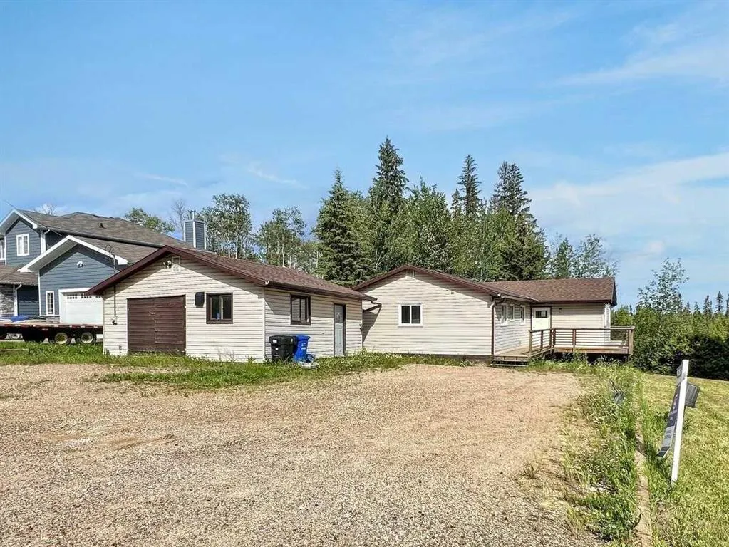 57 Poplar Crescent