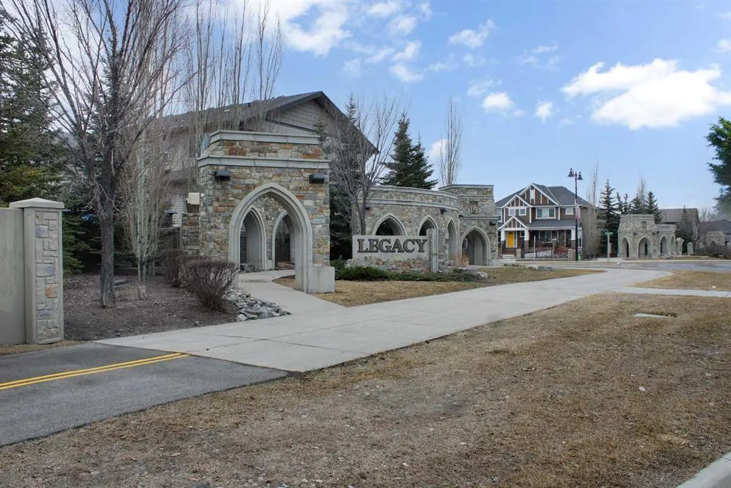 215 Legacy Boulevard SE, #1417