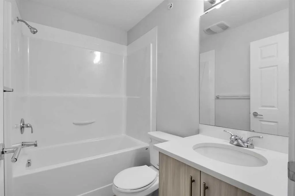 215 Legacy Boulevard SE, #1417