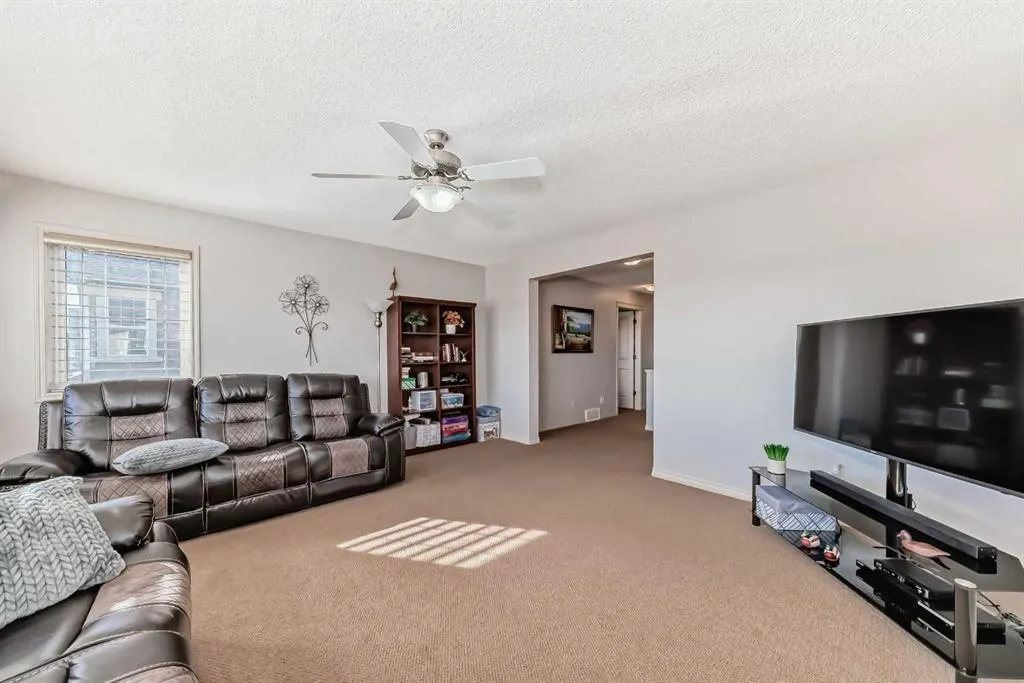 785 Auburn Bay Boulevard SE