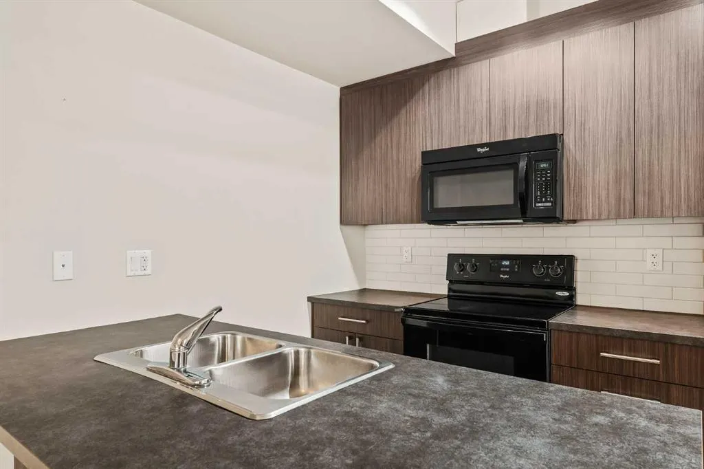300 Marina Drive, #212