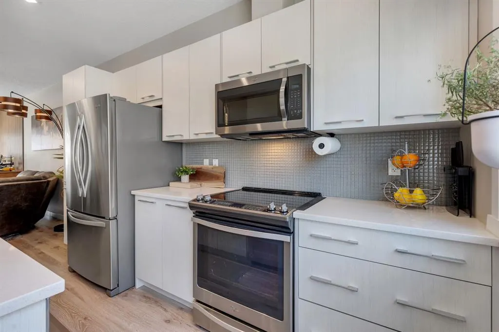218 Sherwood Square NW, #302