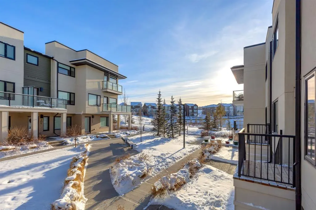 218 Sherwood Square NW, #302